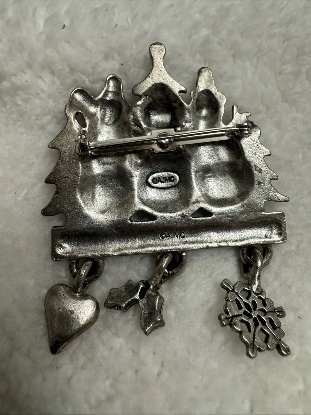 Vintage Christmas brooch
